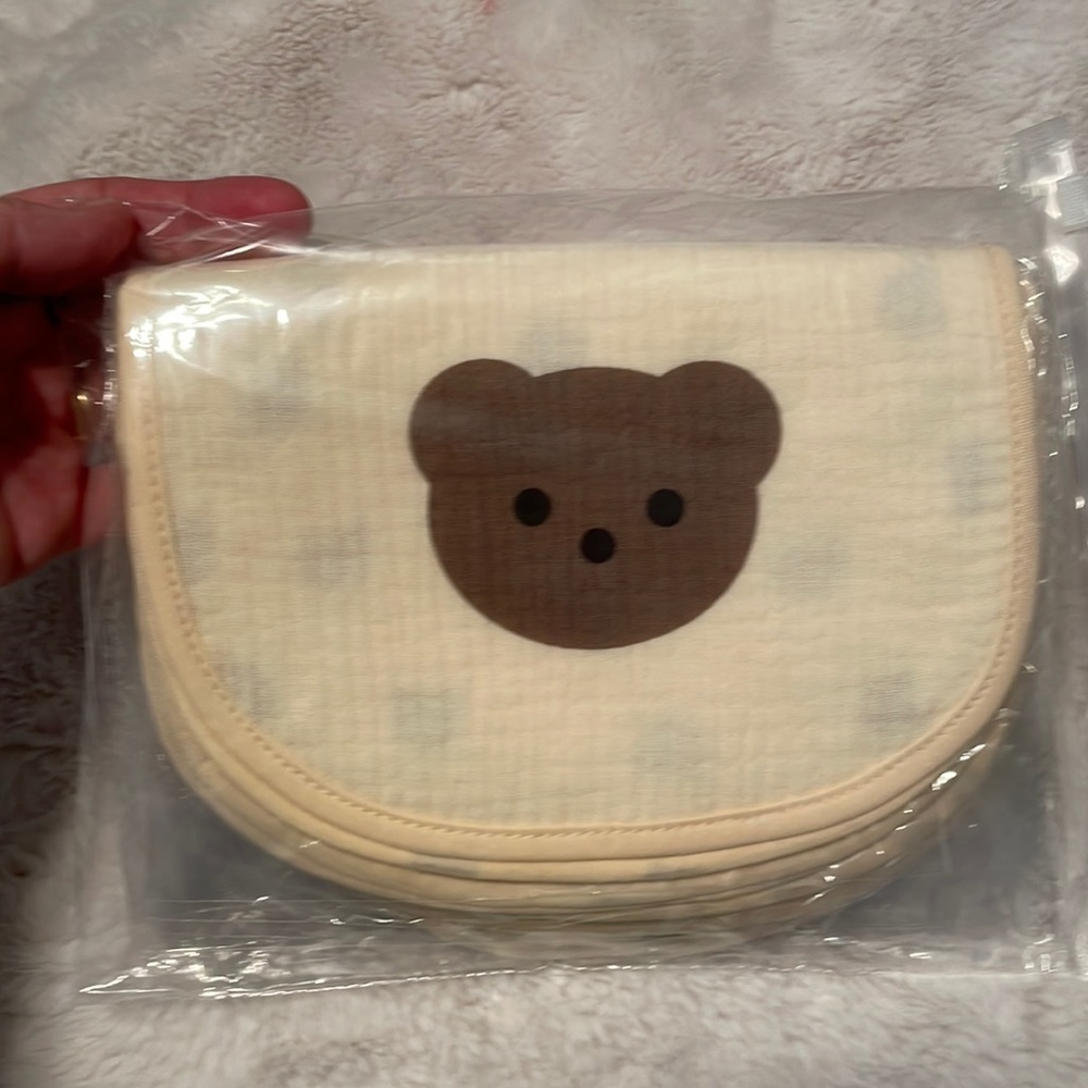 Set of 8 NIB baby bibs
